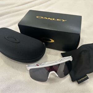 Oakley Resistor Prizm White Sunglasses Youth